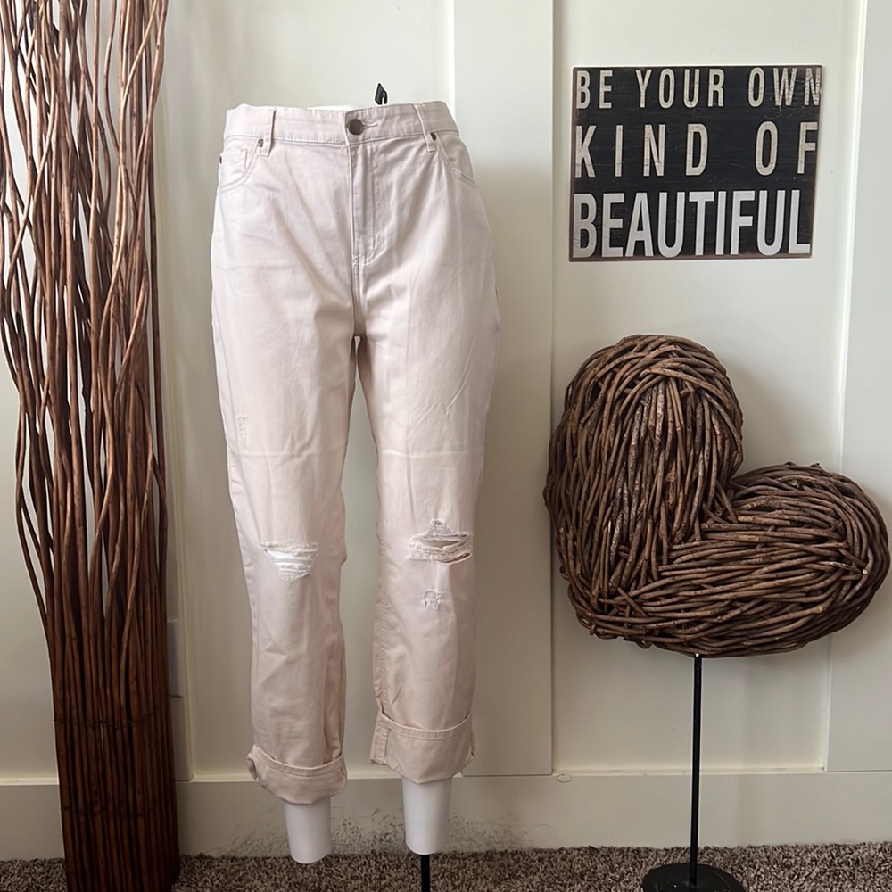 Cato Cream Color Distressed Cuffed Cropped Pants